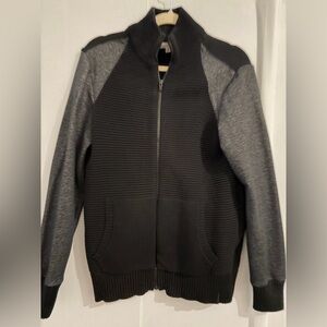 Calvin Klein Men's Black and Gray Sweater